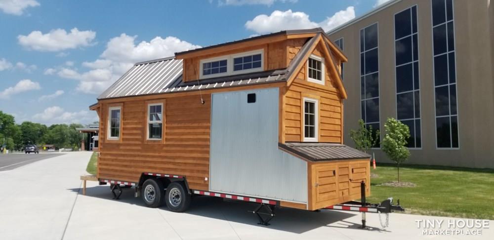 20' Tiny House with exterior storage compartments and fold down deck. - Image 3 Thumbnail