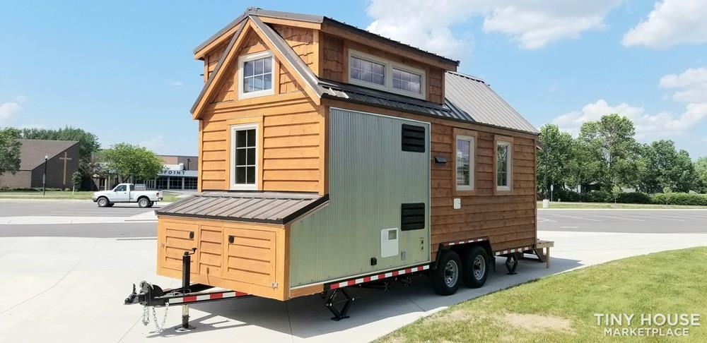 20' Tiny House with exterior storage compartments and fold down deck. - Image 4 Thumbnail