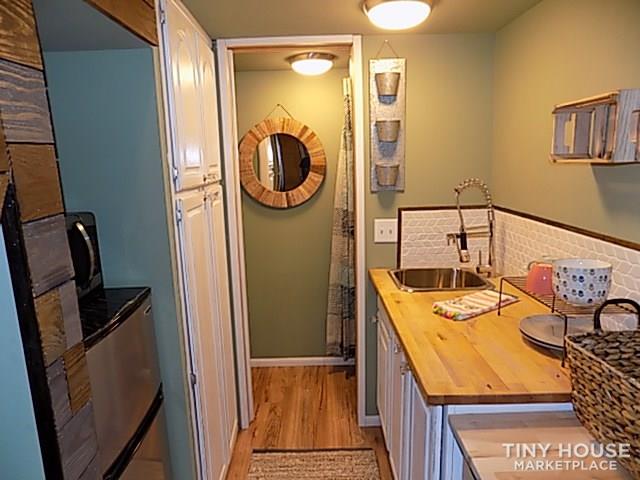 200 sq ft Tiny House on Wheels (LA County) - Image 3 Thumbnail