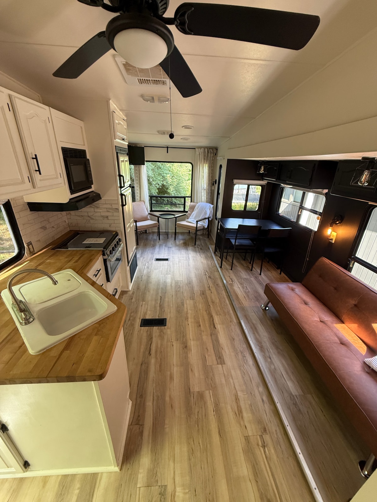 2003 Montana All-Season 5th Wheel – Fully Renovated & Ready for Adventure