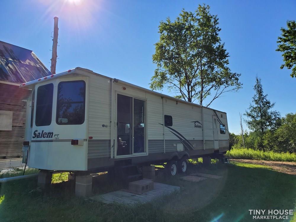 2006 Salem RV (Renovated) 39 foot - Image 2 Thumbnail