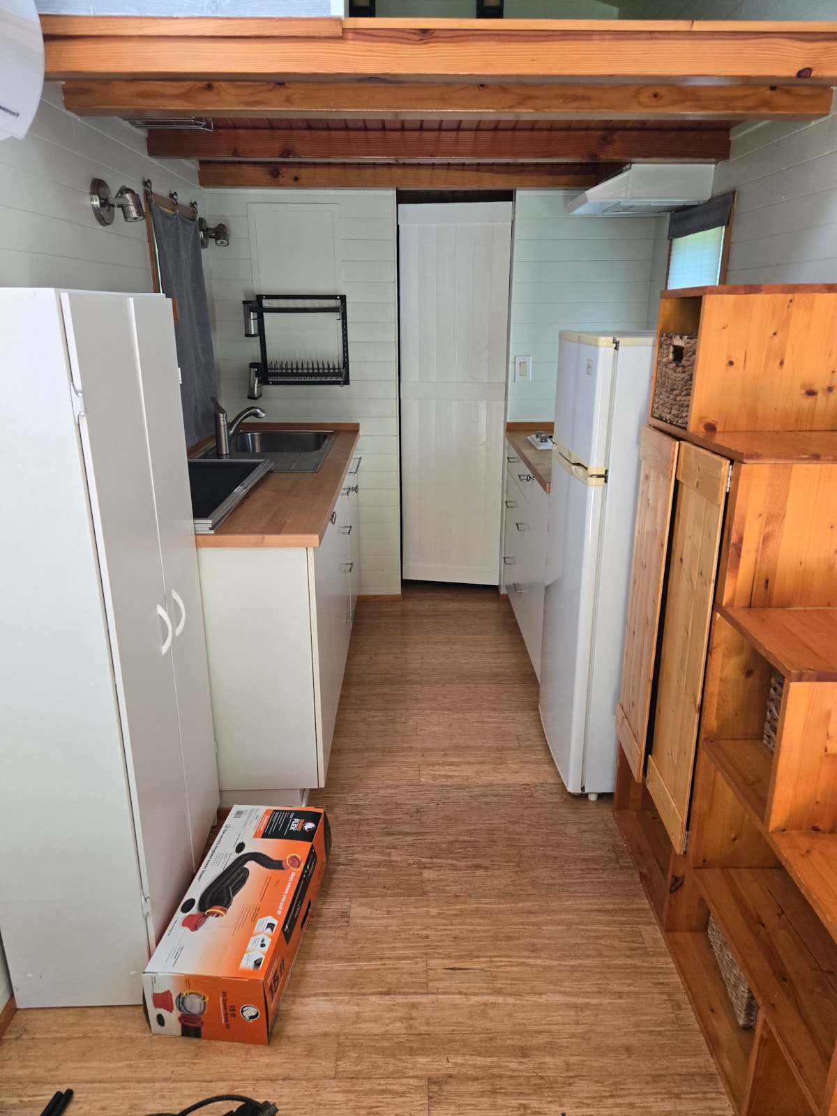 2014 Tumbleweed on Wheels, Vinton VA 400 Sq Feet - Image 4 Thumbnail