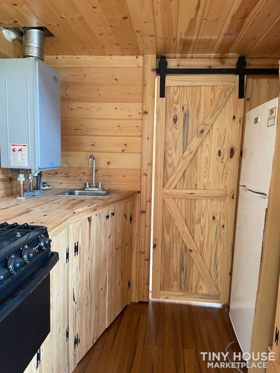 2015 built 8x20 Tiny Home - Image 2 Thumbnail