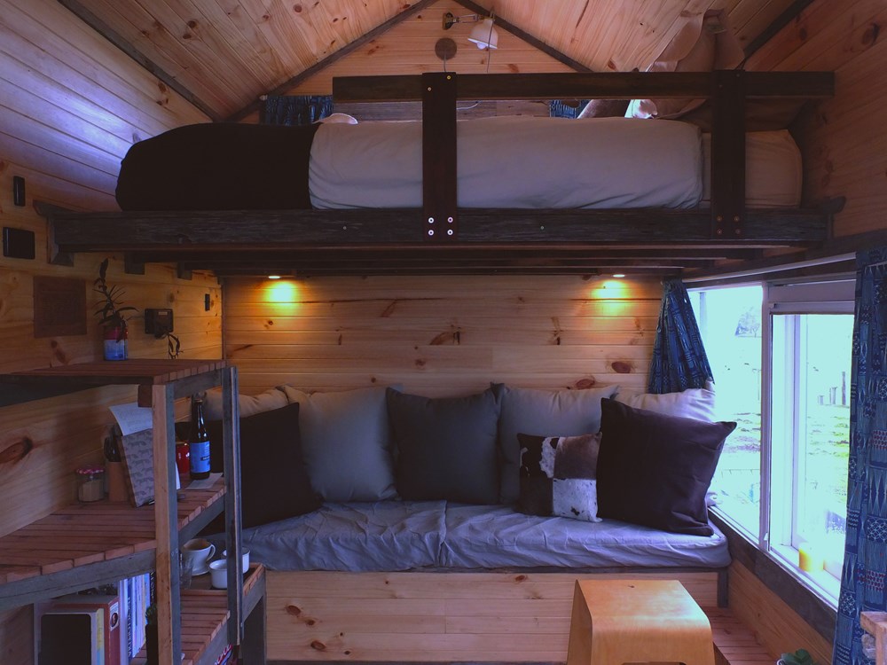 Unique Tiny House - Image 2 Thumbnail