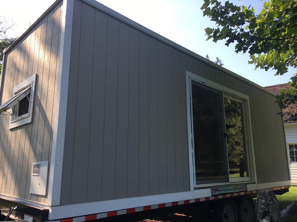 Tiny house for sale - Image 2 Thumbnail
