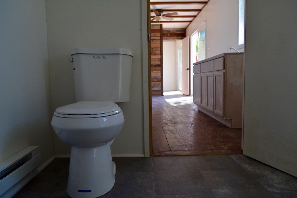 Seedling 1 bed 1 bath Container Home - Image 2 Thumbnail