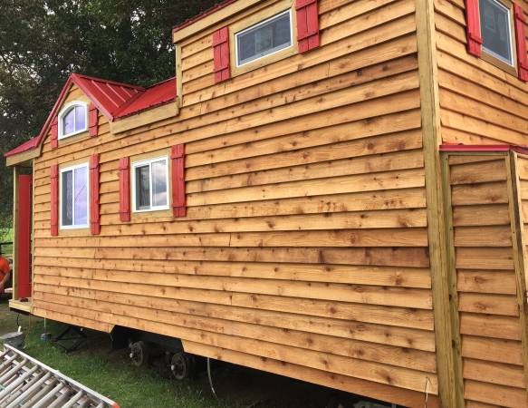THE WEE CASTLE  "TINY HOUSE" - Image 1 Thumbnail