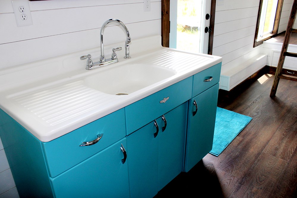 The Youngstown Tiny Home by Harmony Tiny Homes - Image 4 Thumbnail