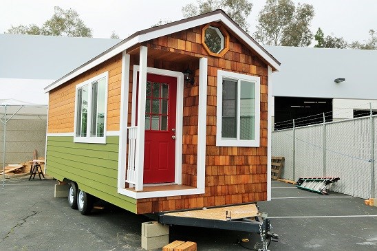 9 x 22 NW BUNGALOW 198 SQ FT FULL KITCHEN APPLIANCES BATHROOM HARDWOOD FLOORS READY TO LIVE IN OR RENT OUT  AIR BNB - Image 1 Thumbnail