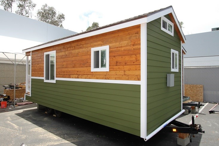 9 x 22 NW BUNGALOW 198 SQ FT FULL KITCHEN APPLIANCES BATHROOM HARDWOOD FLOORS READY TO LIVE IN OR RENT OUT  AIR BNB - Image 4 Thumbnail