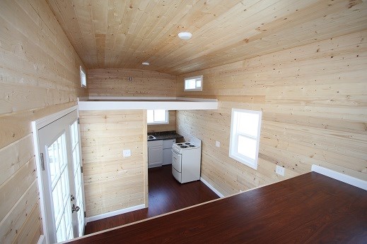 9 x 22 Modern Caravan Tiny House professionally built w/ composting toilet full kitchen and appliances - Image 4 Thumbnail