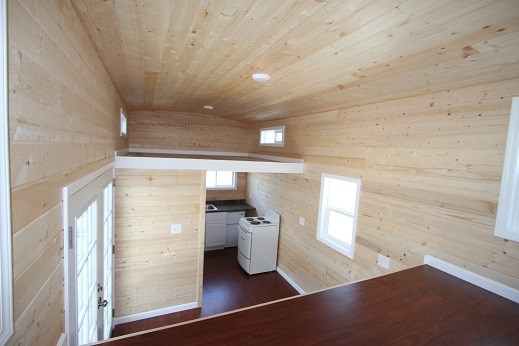 9 x 22 Modern Caravan Tiny House professionally built w/ composting toilet full kitchen and appliances - Image 3 Thumbnail