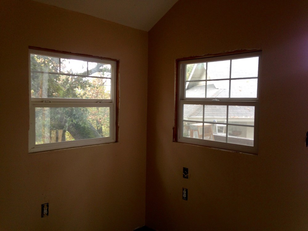 Fully insulated and wired start for a tiny house - Image 2 Thumbnail