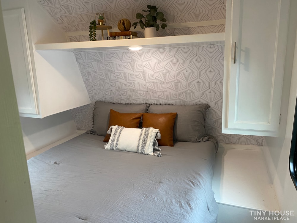 2017 Fully Renovated RV! Sleeps 5! Gorgeous! - Image 4 Thumbnail