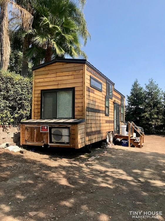 2017 KJE Rustic 3 Bedroom Tiny Home - Image 2 Thumbnail