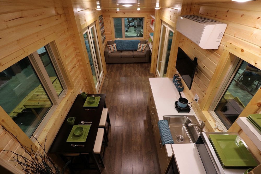 28' RVIA Certified  Travel Trailer - Image 4 Thumbnail
