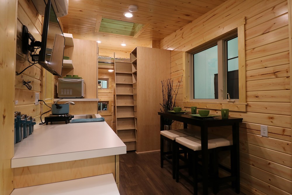 28' RVIA Certified  Travel Trailer - Image 3 Thumbnail