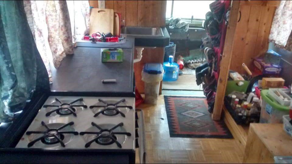 40-Foot Skoolie Fully-Loaded/Move-in Ready! - Image 4 Thumbnail