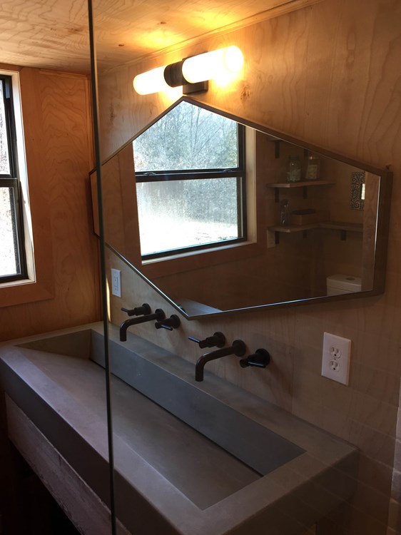 Luxury Modern Tiny House (Price Reduced to $44,900) - Image 3 Thumbnail