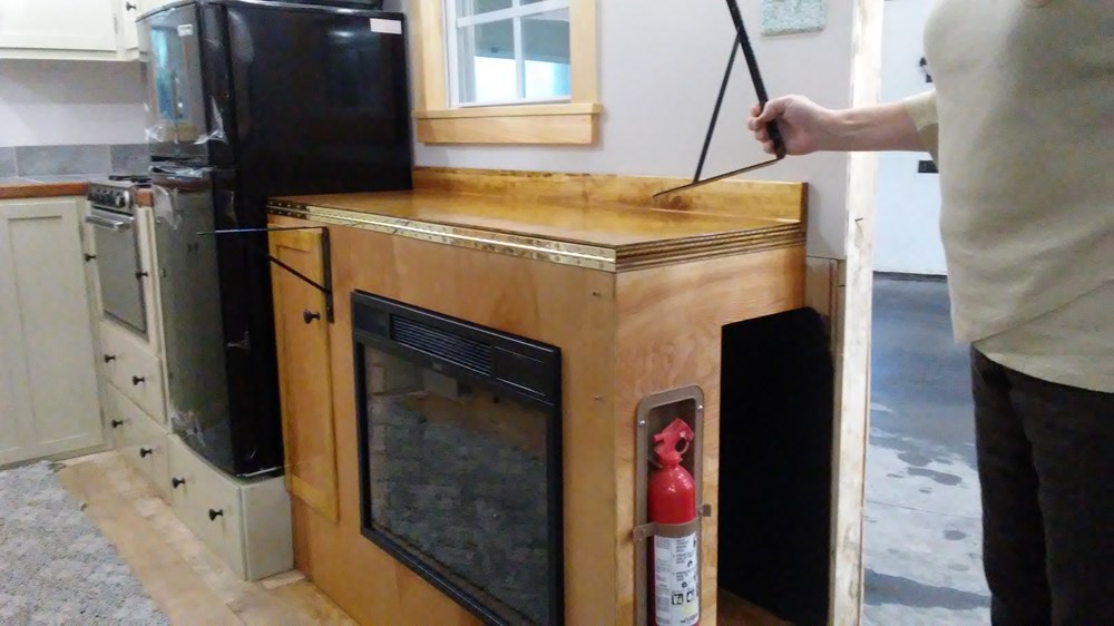 NEW  Tiny House  Tow with a 1/2 ton.   - Image 4 Thumbnail
