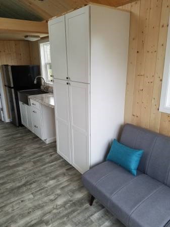 Unique New Build Tiny Home Complete with the famous PDX carpet - Image 3 Thumbnail
