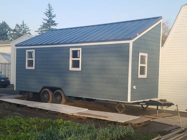 Unique New Build Tiny Home Complete with the famous PDX carpet - Image 2 Thumbnail