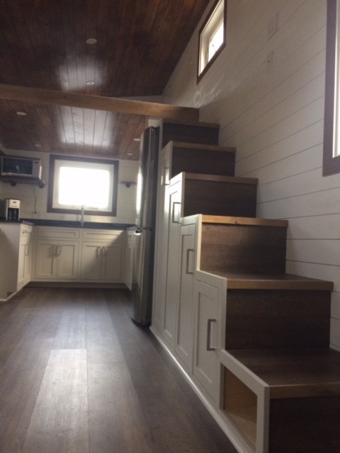 Custom 28' Tiny Home - Image 4 Thumbnail