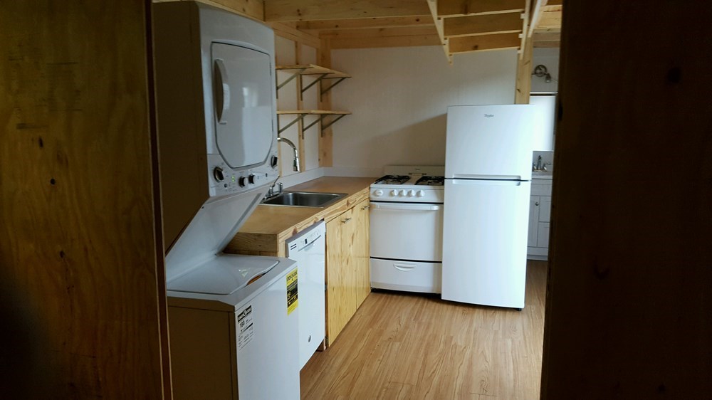 beautiful tiny home - Image 4 Thumbnail