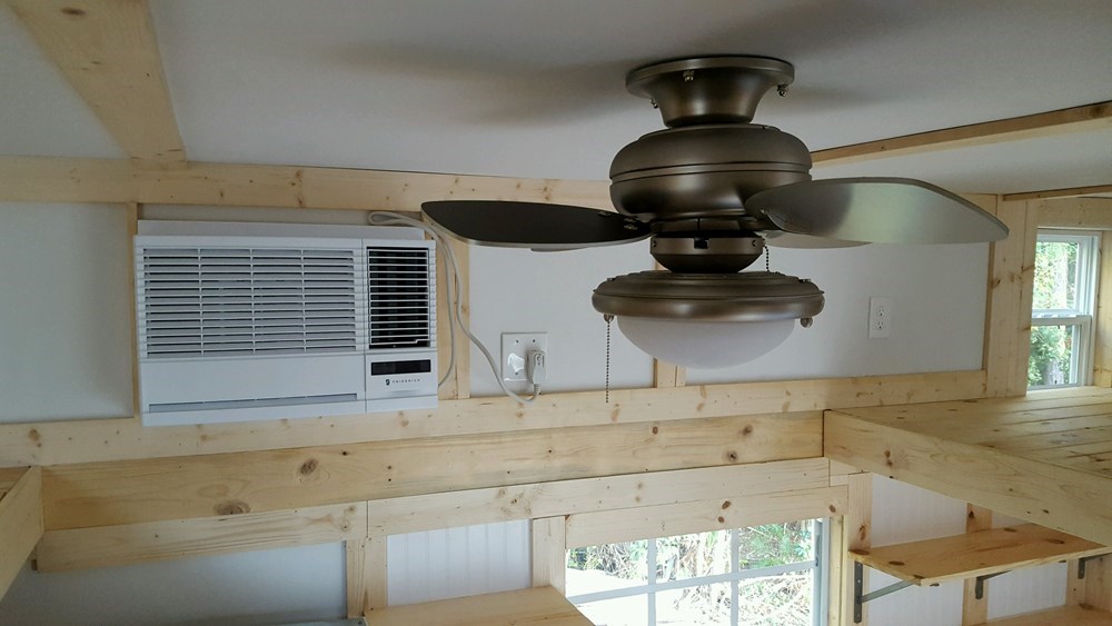 beautiful tiny home - Image 3 Thumbnail