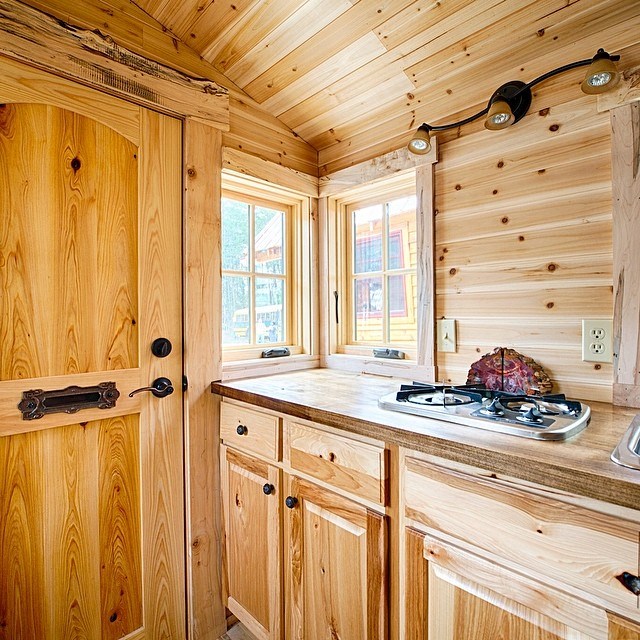 Carpenters Tiny Home - Image 4 Thumbnail