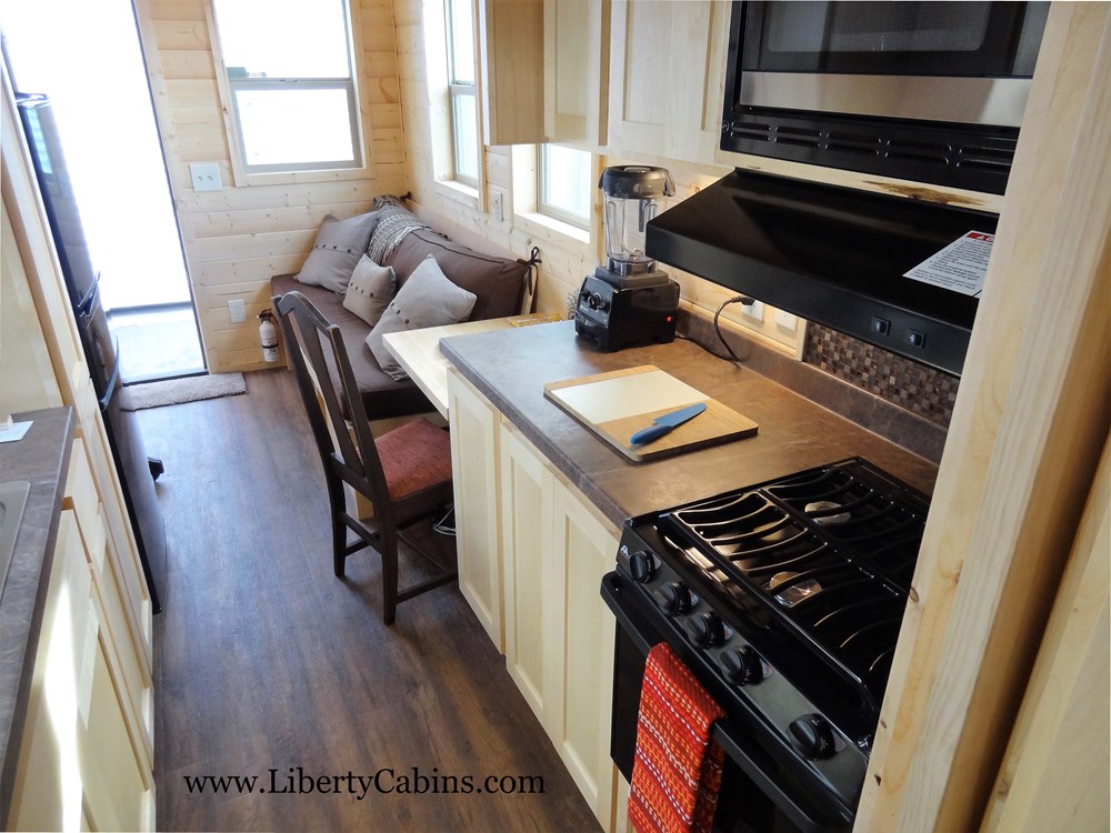 Liberty Cabins Certified Tiny House RV - Image 4 Thumbnail
