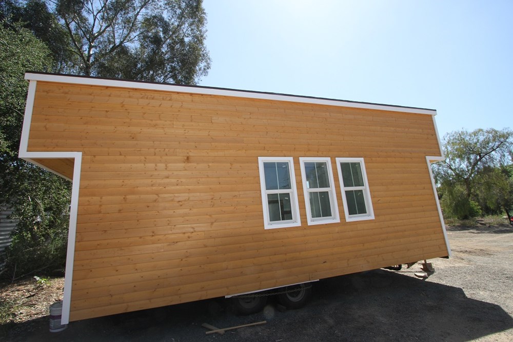CUSTOM TINY HOUSE 378 SQ FT DUAL LOFT MODERN CARAVAN FULL BATHROOM KITCHEN WASHER DRYER - Image 4 Thumbnail