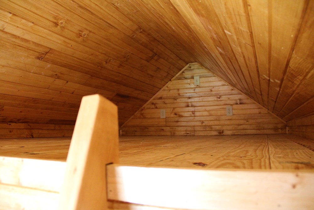256 sq ft Tiny House on Wheels - Image 2 Thumbnail