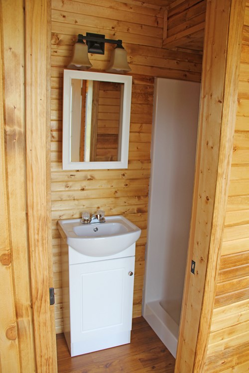 256 sq ft Tiny House on Wheels - Image 3 Thumbnail