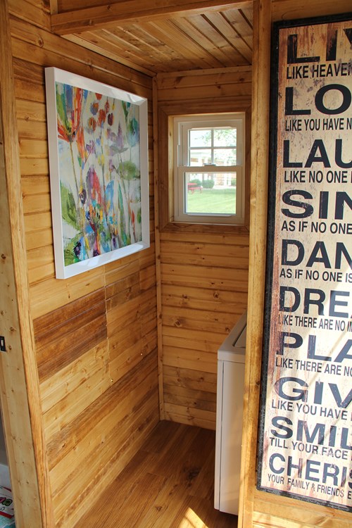 256 sq ft Tiny House on Wheels - Image 4 Thumbnail