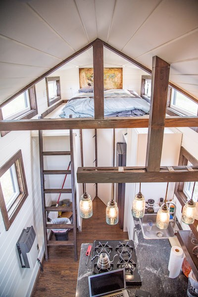 Beautiful 24' Off-grid Tiny House - Image 3 Thumbnail