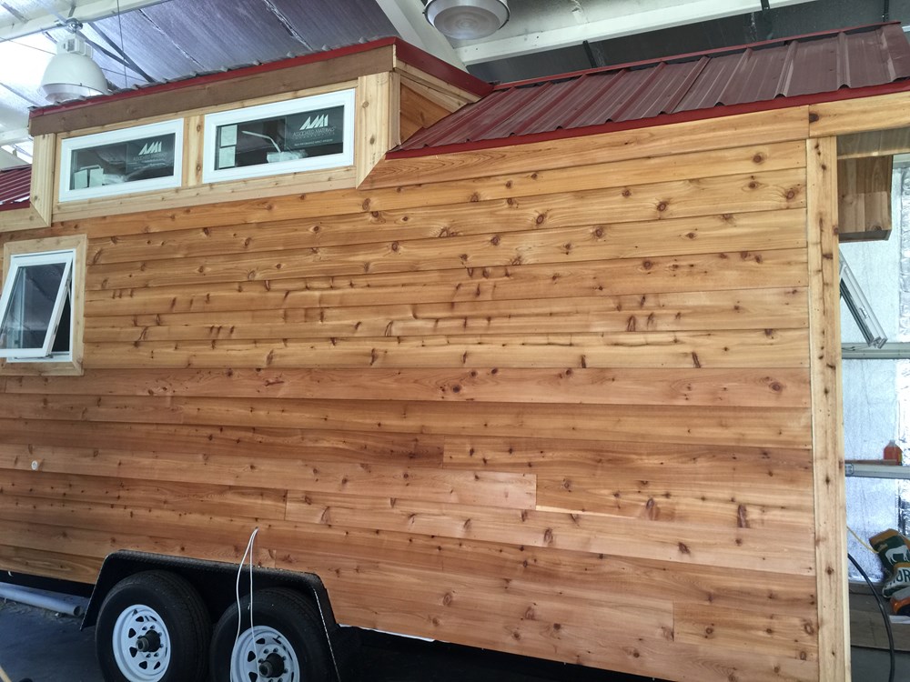 Cutting Edge Tiny Home - Image 4 Thumbnail