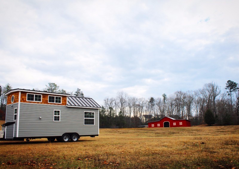 Luxury 24' Tiny House on Wheels - Image 4 Thumbnail