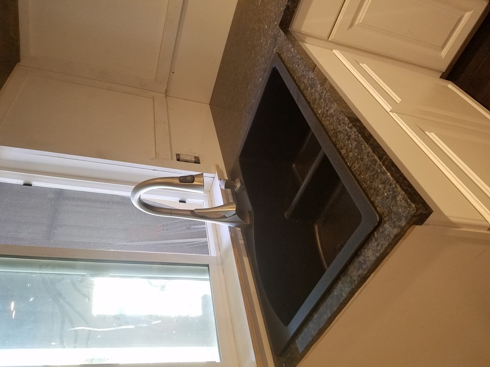 28 foot, 2 bedroom CUSTOM Tiny House - Image 3 Thumbnail