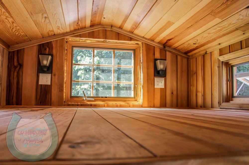 Off-The-Grid Forest Model by Migration Tiny Homes - Image 4 Thumbnail