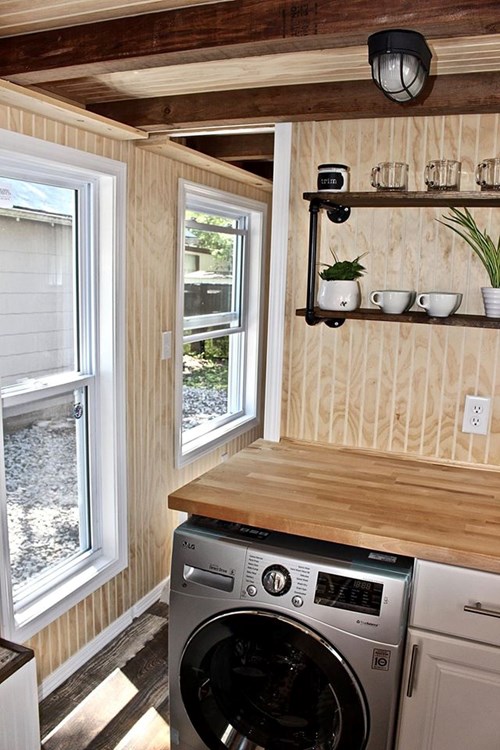 Super Cute Tiny House for Sale - Image 3 Thumbnail