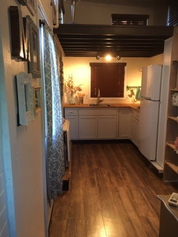 Tiny Home on Wheels for sale- NOW AVAILABLE FOR SHOWINGS!!! - $29000  - Image 3 Thumbnail