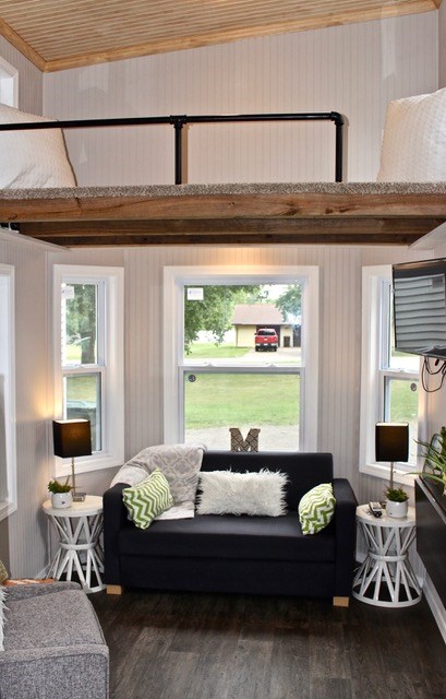 26' Getaway Shack - Image 3 Thumbnail