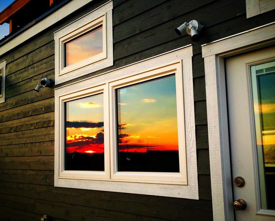 24′ Tiny House, Two Lofts, Rooftop Deck, Modern Kitchen with Cottage Feel – a Must See!  - Image 4 Thumbnail
