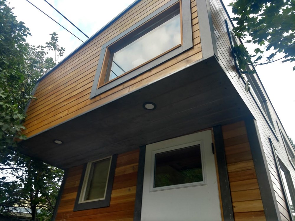 Montana Modern Tiny House - Image 2 Thumbnail