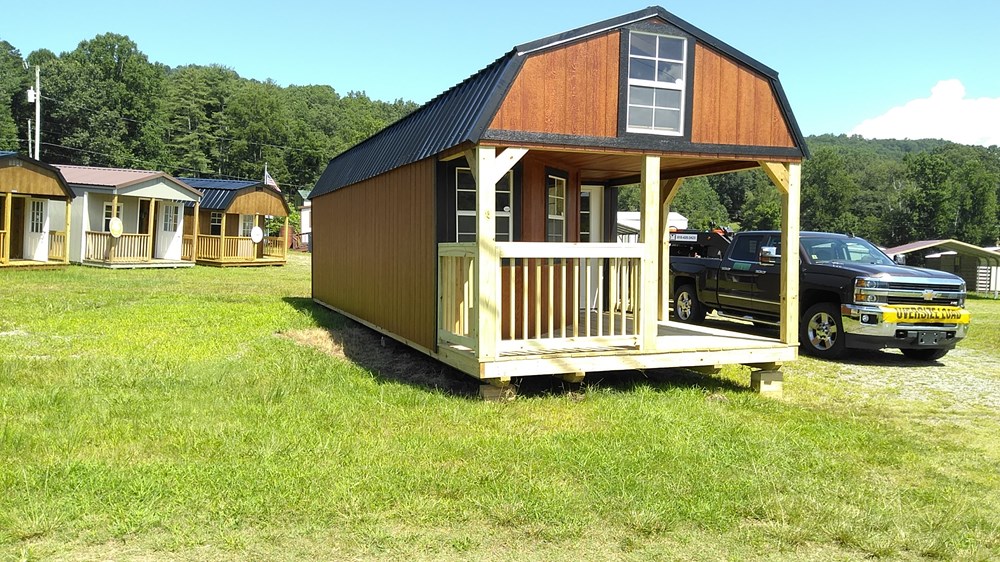 Deluxe Lofted Barn Cabin - Image 2 Thumbnail