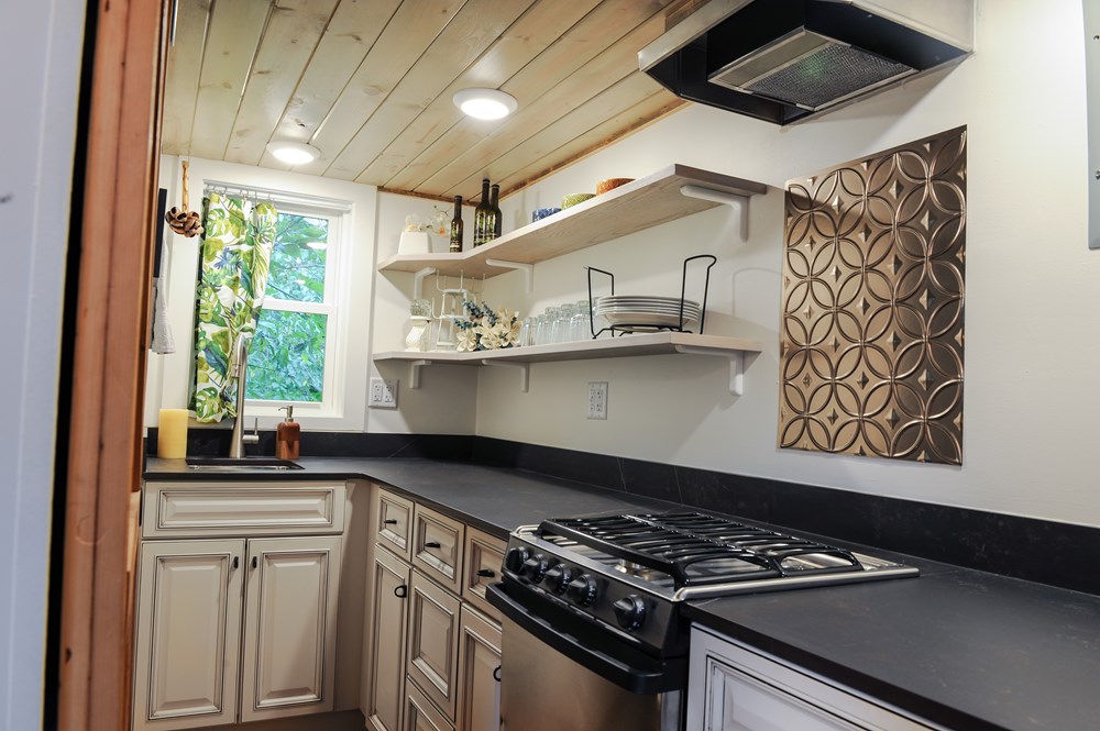 288 sq ft Tiny House for sale - FEATURED ON TINY HOUSE NATION --- Open Floor plan - Custom Wood Japanese Soaking Tub - Built In Dog Kennel - Image 2 Thumbnail