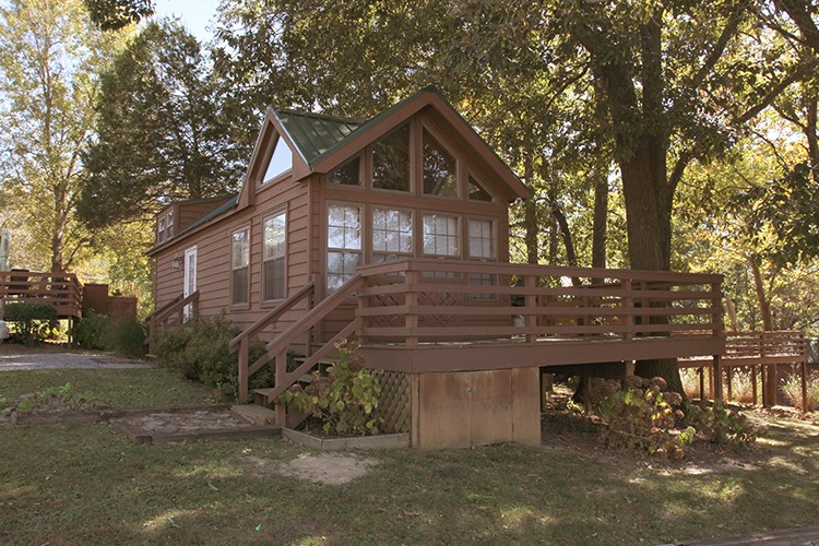Tiny Cabin for Sale in Illinois - Image 2 Thumbnail