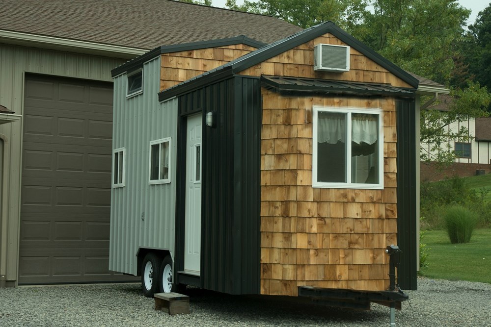 Brand New Tiny Home located in Ohio - Image 3 Thumbnail