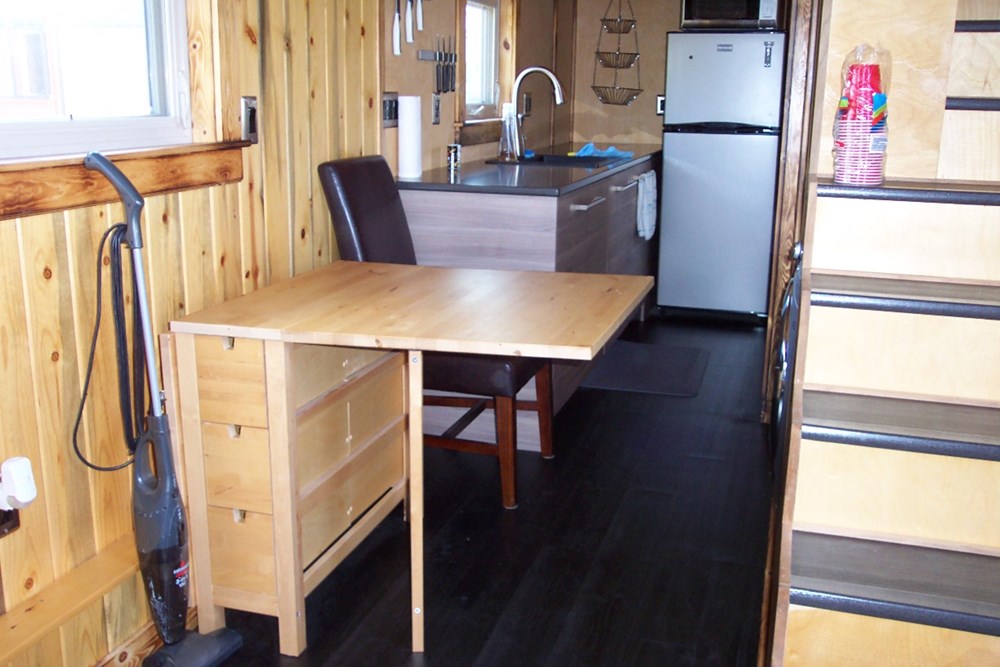 Custom Built, Ready to Move! - Image 3 Thumbnail